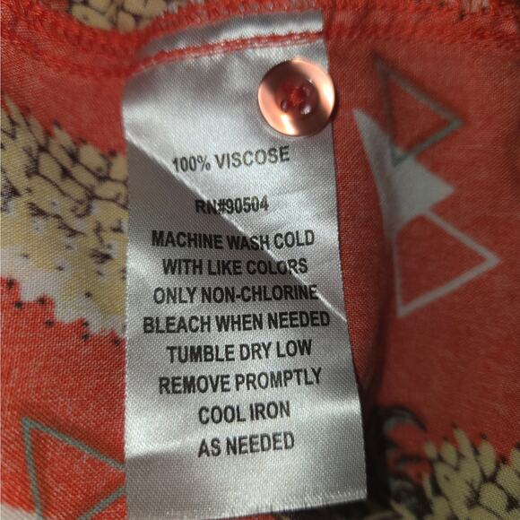 VSTR Mens Large Button Up Hawaiian Shirt Pineapples Lightweight Beach Vacation‎ - Picture 10 of 10